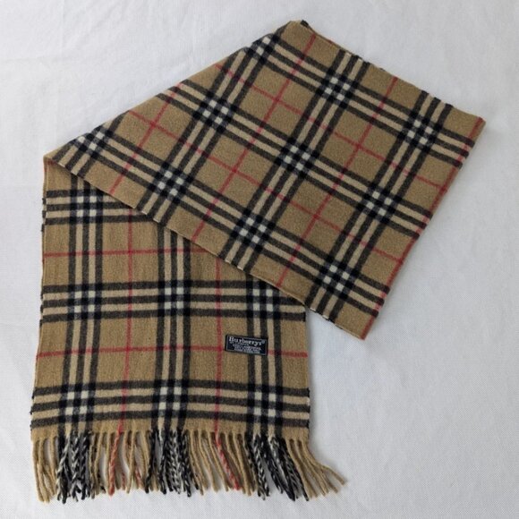 Pre-Loved Burberry's Classic Check Scarf Beige – Unisex – Soft & Cozy Lambswool - Picture 1 of 7
